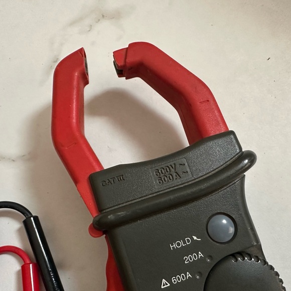 Fluke 32 Digital Clamp Meter Multimeter With Leads - Picture 3 of 5